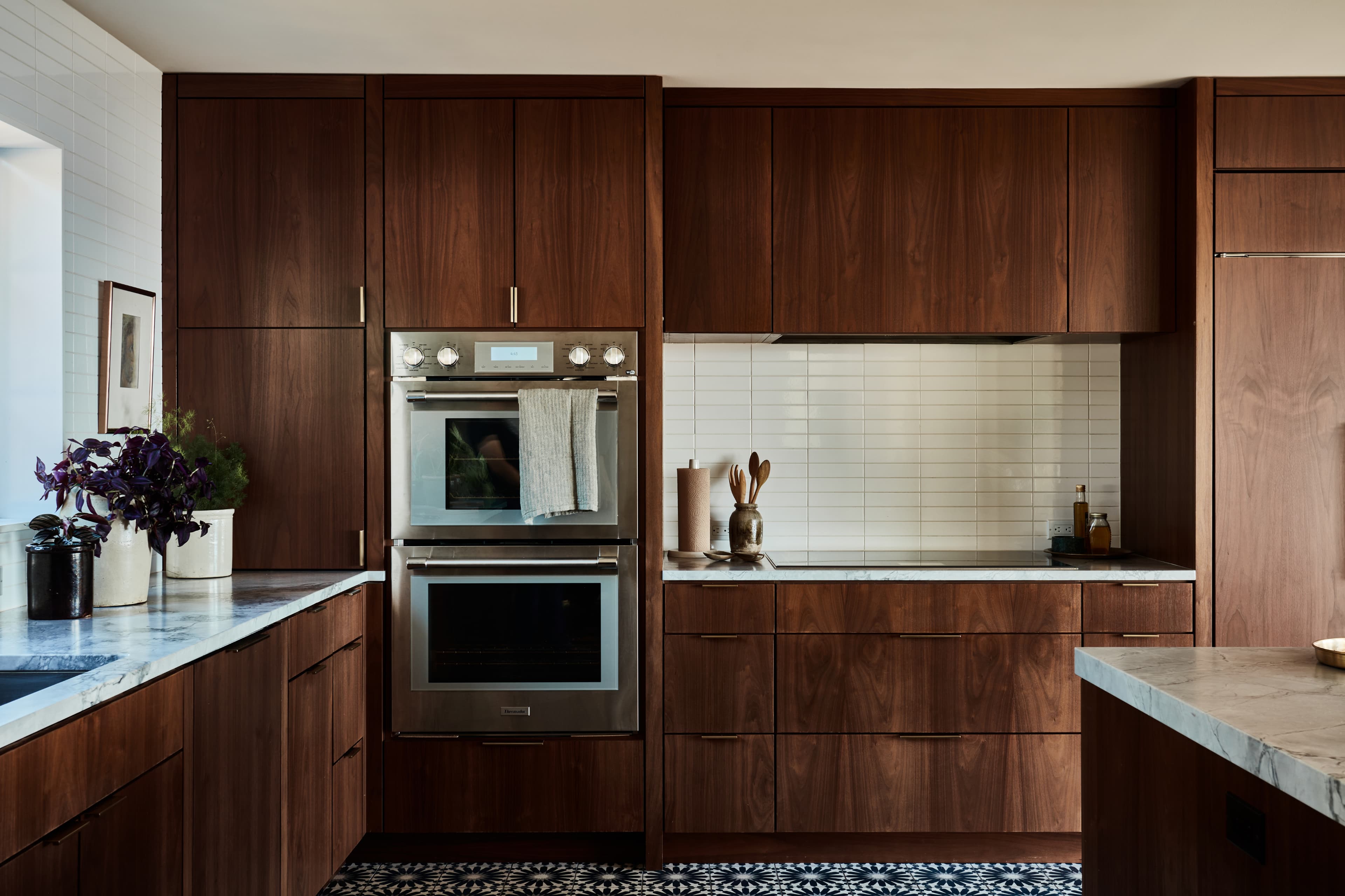kitchen with grain matched cabinetry
